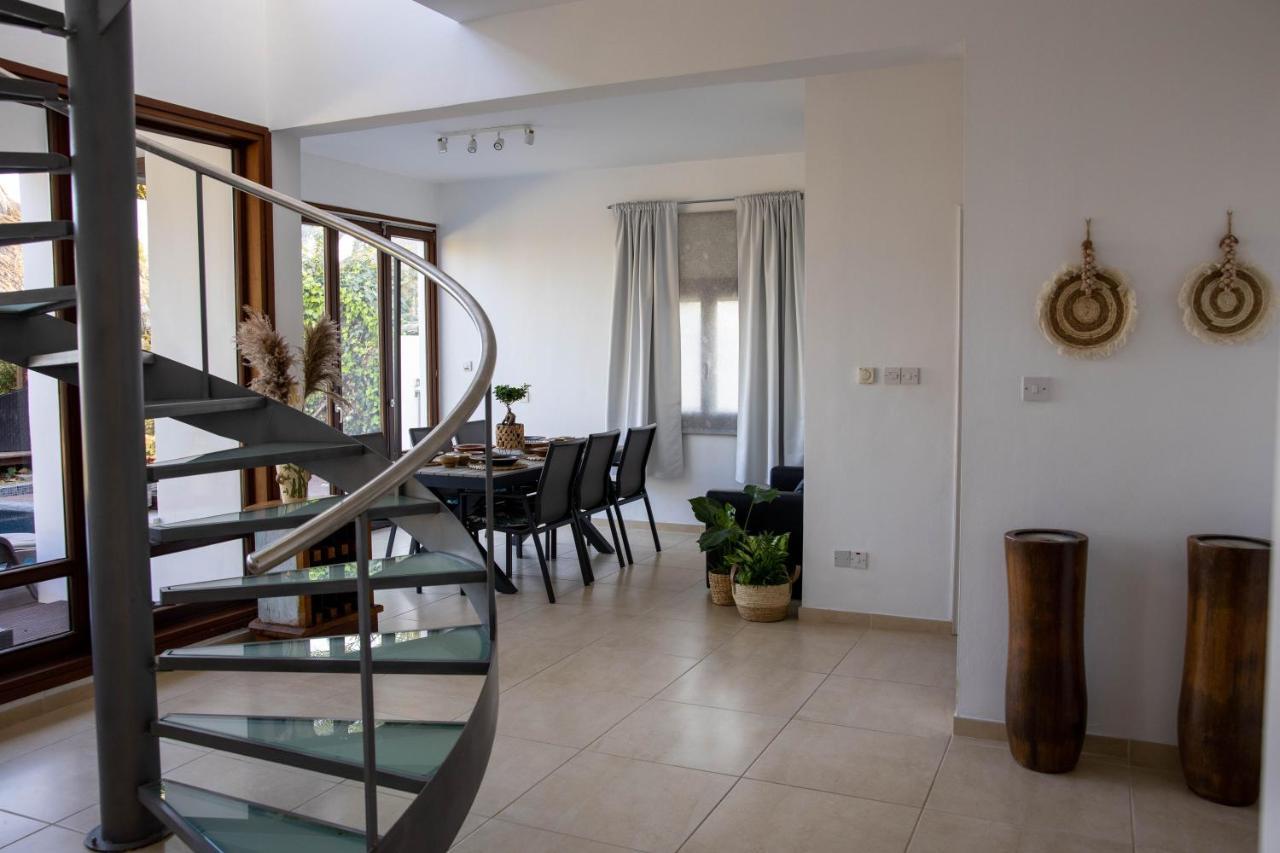 Villa Balinese à Ayía Nápa Extérieur photo