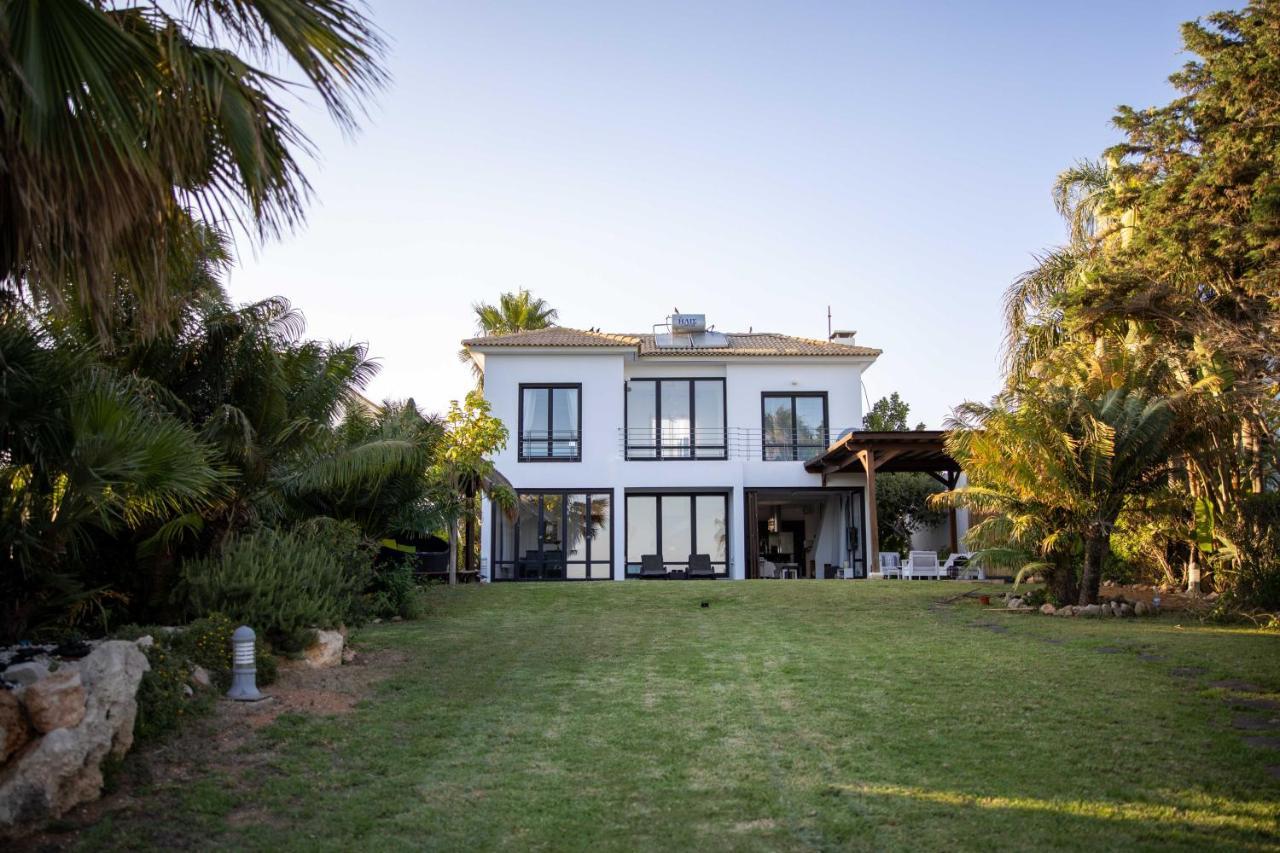 Villa Balinese à Ayía Nápa Extérieur photo